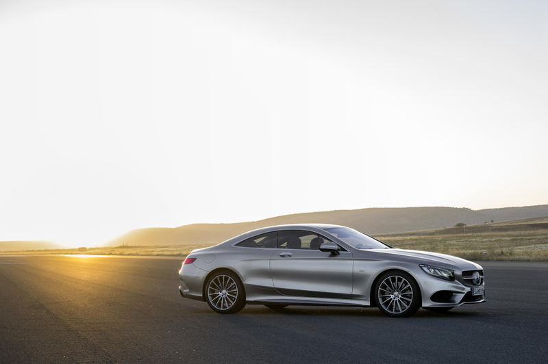 Illustration for article titled The 2015 Mercedes-Benz S-Class Coupe Has 47 Crystals In Its Headlights